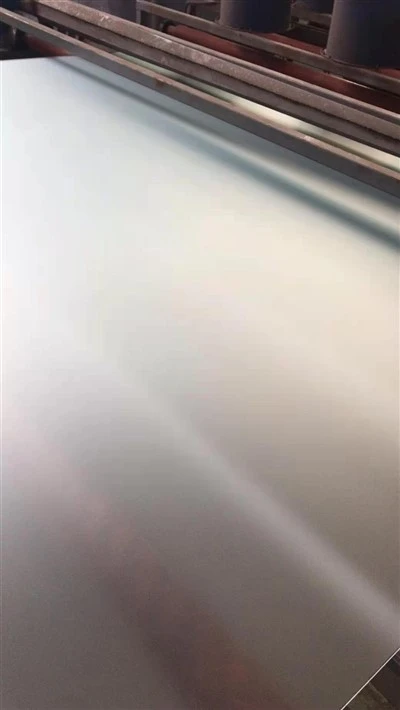 SATINALT MATERIALE FOR PRODUKSJON AV FROST GLASS